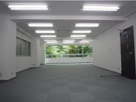 滝本ビルの外観