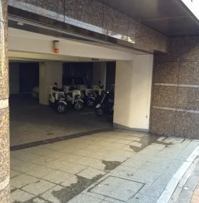池袋ウエストビルの外観