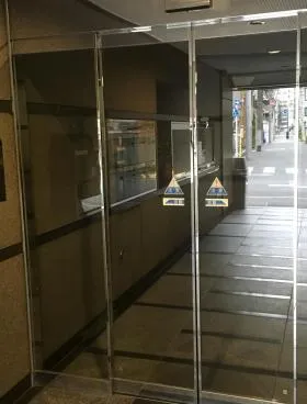 立花日英ビルの外観