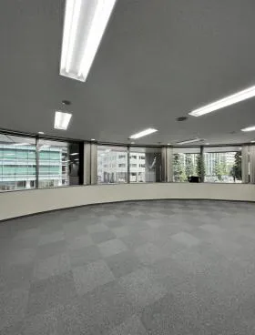 神田橋パークビルの外観