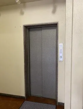 第1大隆ビルの外観