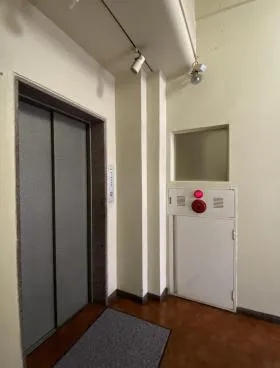 第1大隆ビルの外観