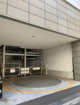 名古路ビル新館の外観