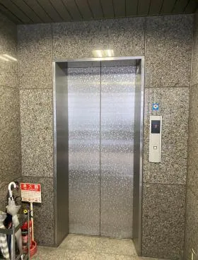 南部ビルの外観