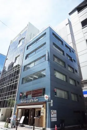 三基ビルの外観