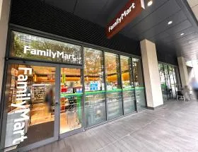 ファミリーマート