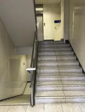 錦精社神田ビルの外観