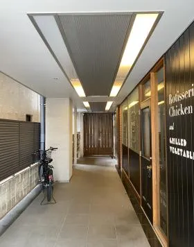 エルヴァージュ神田錦町ビルの外観