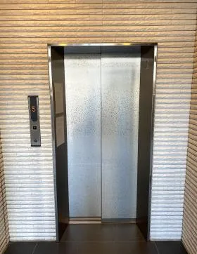 ACN神田錦町ビルの外観
