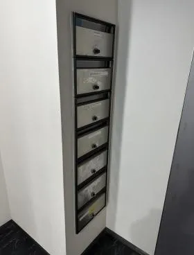 神田KMビルの外観