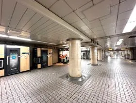 東京メトロ千代田線「新御茶ノ水駅」