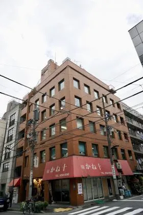 カツハタビルの外観