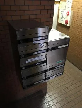 カツハタビルの外観