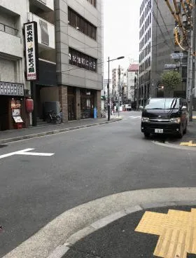 カツハタビルの外観