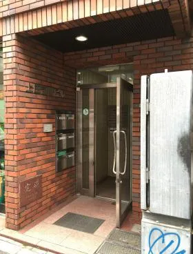 上田司町ビルの外観