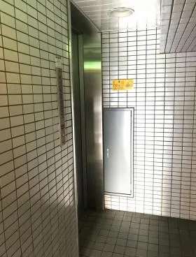 あけぼのビルの外観