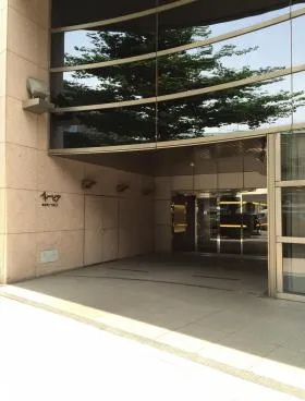 イトーピア岩本町二丁目ビルの外観