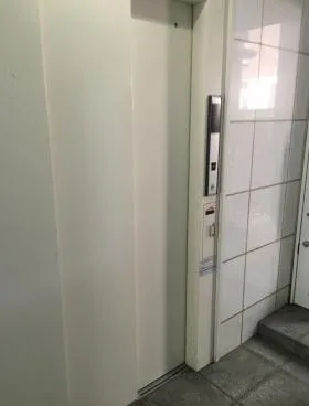 駿河台ARAI BLDGの外観