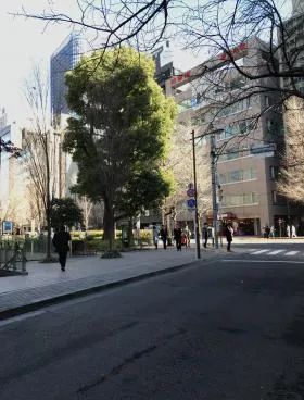 烏山お茶の水ビルの外観