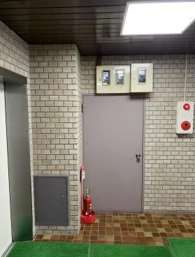 五明館ビルの外観