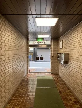 五明館ビルの外観