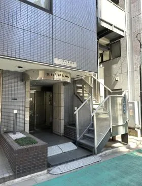 イマスNBビルの外観