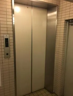 駿河台小林ビルの外観