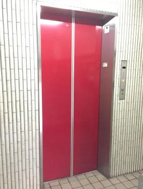 サイトウビルの外観