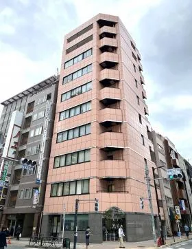 翔和多町ビルの外観