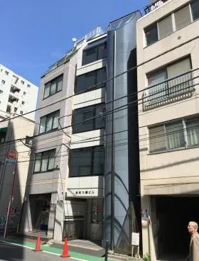 多町九曜ビルの外観
