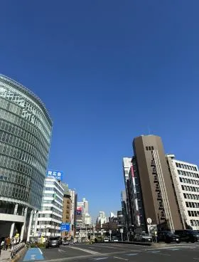 コイズミビルの外観