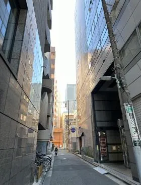 コイズミビルの外観