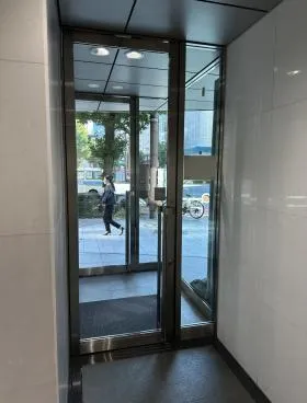 東洋須田町ビルの外観