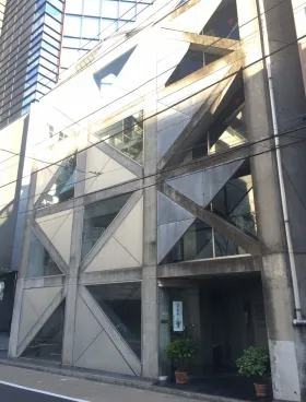 梅村明照ビルの外観