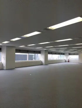 麹町クリスタルシティの外観