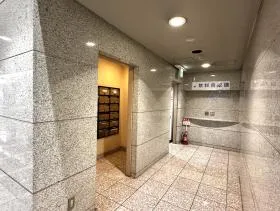 麹町クリスタルシティの外観