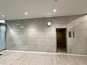 麹町クリスタルシティの外観