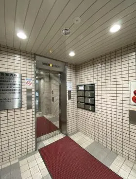 朝日生命幡ヶ谷ビルの外観