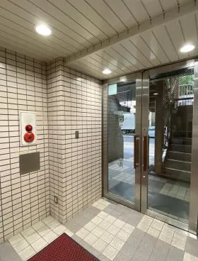 朝日生命幡ヶ谷ビルの外観