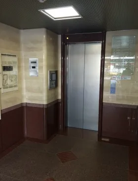 トーハン須田町ビルの外観