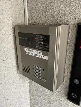 福家ビルの外観