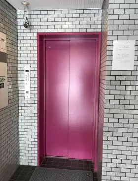 ウインクビルの外観