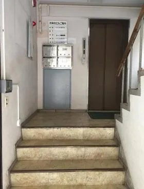 洋装社ビルの外観