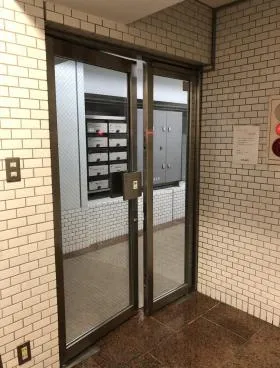 酒井ビルの外観