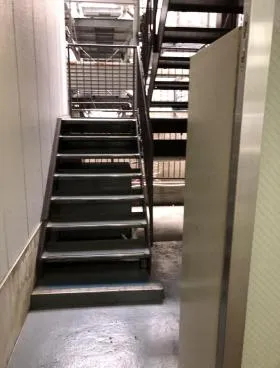 酒井ビルの外観