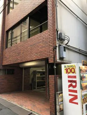 KOWAビルの外観