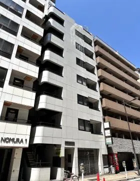 C-KS1ビルの外観