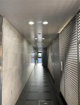 山崎須田町ビルの外観