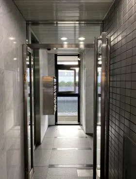 山崎須田町ビルの外観