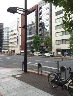 古室(コムロ)ビルの外観